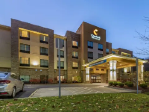 Comfort Inn & Suites Pittsburgh South Hotels in Pittsburgh