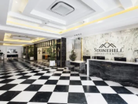 ストーンヒル スイーツ バコロドのホテル