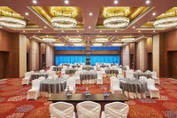 Hilton Garden Inn Lucknow - breakfast