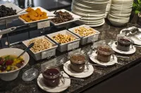 Congress Avenue Hotel - breakfast