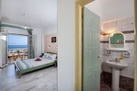 Sunrise Apartments - balcony