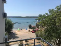 Dana II Hotels in Pakostane