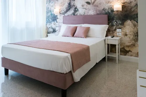 Atika & Atif - Guest House Train Station Venice - balkon