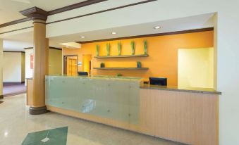 La Quinta Inn & Suites by Wyndham Raleigh/Durham Southpoint