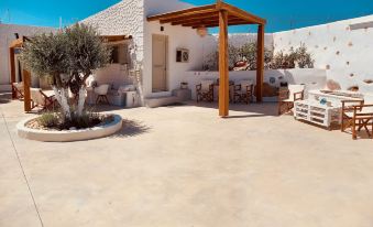 Aeris Suites