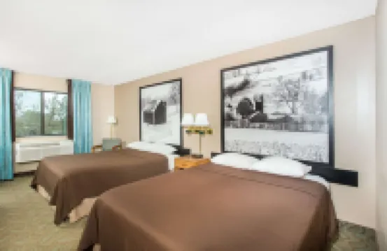 슈퍼 8 바이 윈덤 도지빌 미네랄 포인트 호텔