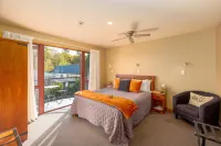 Settlers Boutique Motel Hotels in Hanmer Springs
