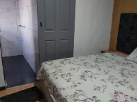 自由媒體旅館 碼頭啤酒廠附近的飯店