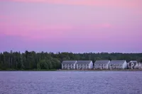 Clearwater Lakeshore Motel