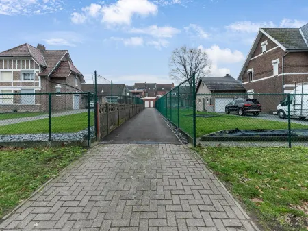 Apartment in Maasmechelen for 4 Person Отели в г. Маасмехелен