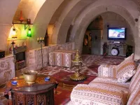 Adanos Konuk Evi