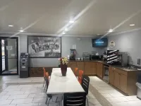 Super 8 by Wyndham Sherman Hotels in Sherman