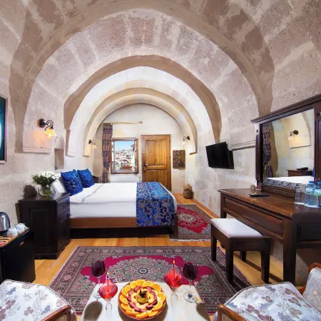 Portal Cappadocia Hotel - Infinity Pool & Castle View