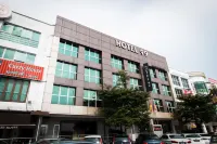 Hotel 99 Bandar Puteri Puchong Hotels in Puchong