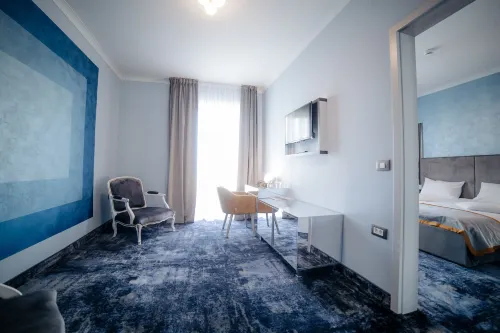 Royal Class Hotel - Afhentnings-/afleveringstjenester