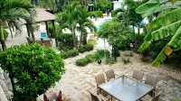 Dolphin Key Resort - Cape Coral