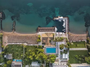 Kontokali Bay Resort & Spa