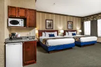 Redwood Inn & Suites Hotels in Clairmont