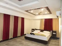 Hotel Rajmahal Roorkee فنادق في روركي