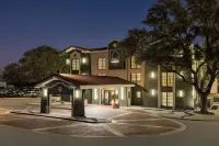 La Quinta Inn by Wyndham San Antonio I-35 N at Toepperwein Hotels in Live Oak