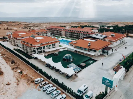 ADEMPİRA Termal&Spahotel Отели в г. Karahayit Mahallesi