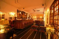 Hôtel la Résidence - С баром