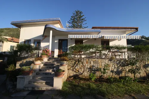 B&B Villa Rosa Hotels in Mazzaforno