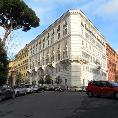 Mecenate Rooms Hotels near Cavour Metro Station