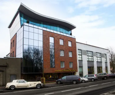 Ararat All Suites Hotel Klaipeda Hotel in zona Sculpture Wind