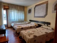 Hostal Louro Hotels in Tui