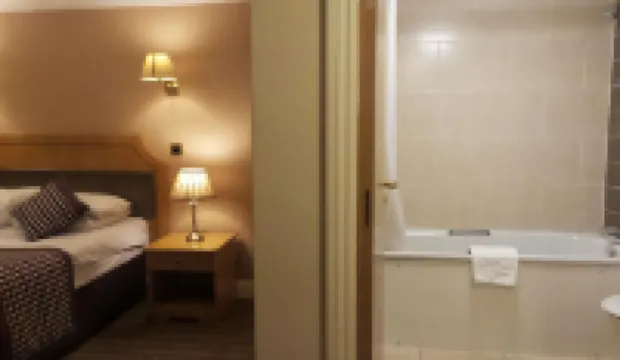 Parkside International Hotel