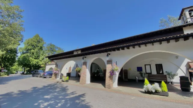 Europa Gatwick Hotel & Spa