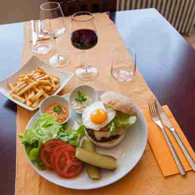 Hôtel Restaurant Rive Gauche Dining/Meeting Rooms