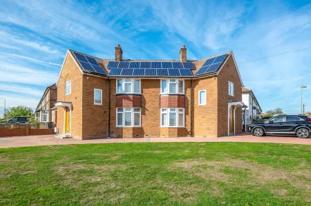 Goldbeaters House Отели в г. Барнет