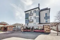 Green Hall Apartments Hotels in 