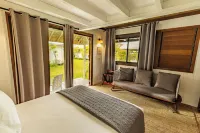 Moorea Island Beach Hotel