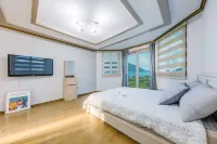 Star Moon Pension Hotels in Geoje