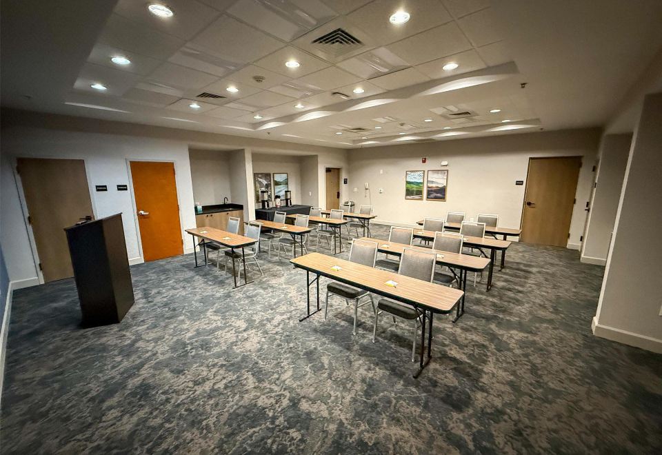 햄프턴 인 캐시어스