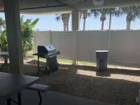 Bayview Balcony Condo, Hot tub & pool & Rum Bar! Hotels near Walter Fuller Complex