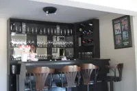 Sun Hotel - ที่มีบาร์