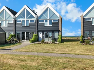 "Claudine" - 90m from the sea Hotels near Autocampingplads