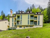 Vallesinella Hotels in Palu