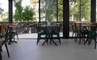Kıyı Park Hotel Hôtels à : Ulucinar Mahallesi