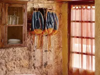 House Sleeps6-Parking-Garden-Pool in Summer-Pet Hotels in Comarca Centro