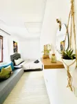Affordable 4BR Apt Walk to FAC Platz Hotels in Klosterneuburg