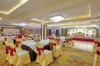 OM Clarks Inn Raebareli - 4 Sao