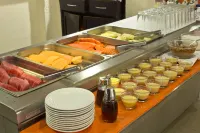 Hotel Don Miguel - พร้อมอาหารเช้า
