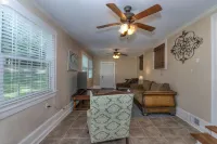 Near Fort Moore & Downtown - Our White House