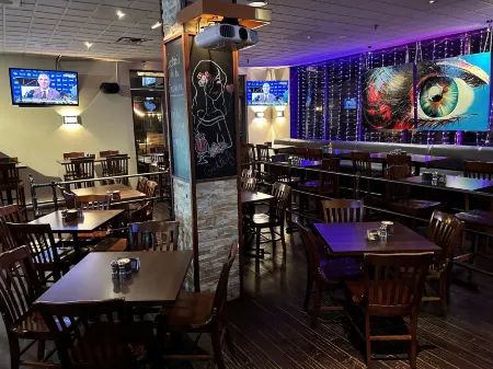 Hôtel le 625 Отели в г. Шарлевуа-Эст