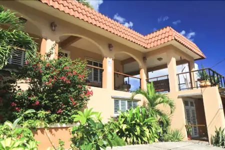 Villa Coral Guesthouse